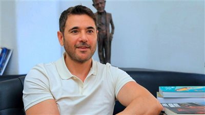 أحمد عز : أنا مش الأقوى تمثيليًا ومش بحب أتفرج على نفسي