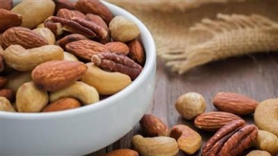أهم فوائد المكسرات النيئة للنساء في رمضان.. سر الطاقة والجمال