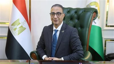 محافظ الجيزة:  زرع 20 عمود إنارة بطريق سوارس بدسا بهبيت بالعياط
