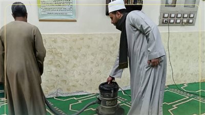 مديرية أوقاف قنا تنفذ حملة موسعة لنظافة وتعقيم المساجد في شهر رمضان