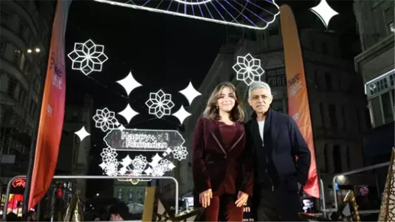 عمدة لندن يشارك في
