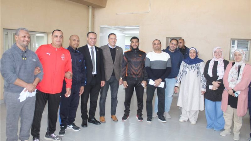 جانب من متابعة قيادات