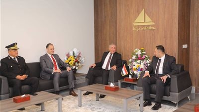 محافظ دمياط يستقبل مدير الأمن لتعزيز التعاون ودعم العمل الأمني بالمحافظة