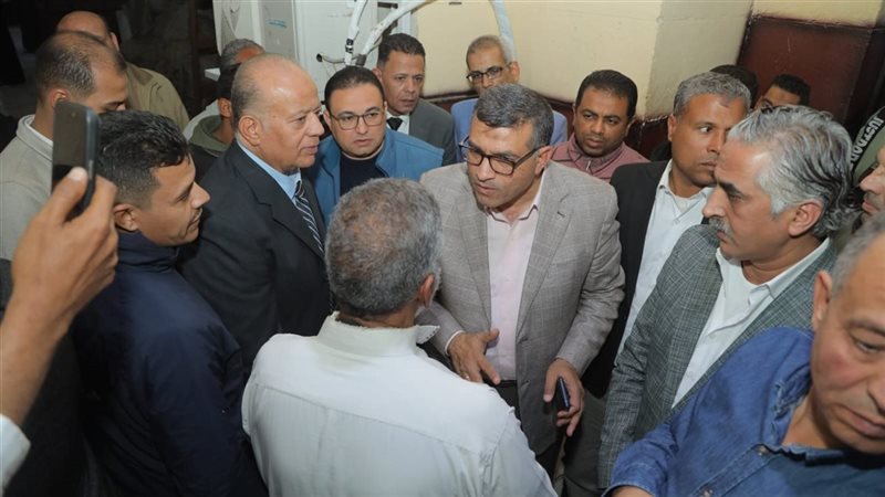 محافظ قنا