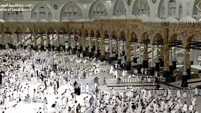 بث مباشر..  شعائر صلاة وخطبة الجمعة من الحرمين الشريفين