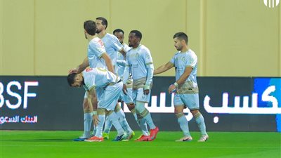 نتيجة وملخص وأهداف مباراة الخلود والرياض الشوط الأول الدوري السعودي للمحترفين