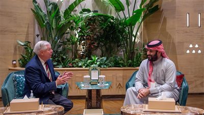 السيناتور الأمريكي ليندسي جراهام يلتقي بولي العهد السعودي محمد بن سلمان