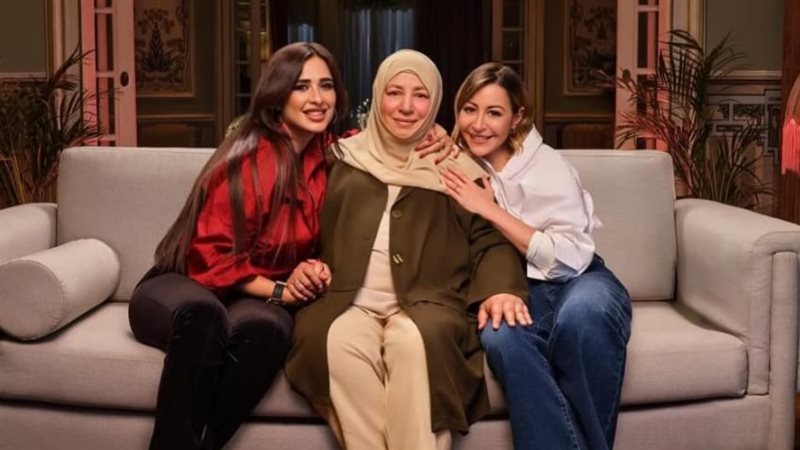 عبلة كامل ومنة شلبي