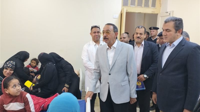 جانب من جولة محافظ