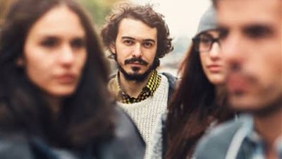 عين المرأة ترى الرجل أجمل بخمسة أضعاف..مفاجأة علمية