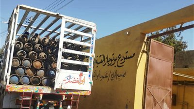 محافظ أسوان يشدد على توفير أسطوانات البوتاجاز بأسعار رسمية خلال رمضان