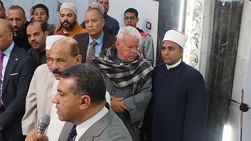 محافظ قنا