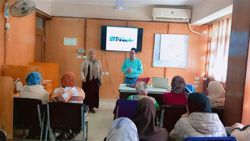 جانب من الدورات التدريبية