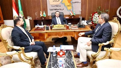 محافظ المنوفية يعقد اجتماعا عاجلاً بمسؤولي الصحة للارتقاء بالخدمات 