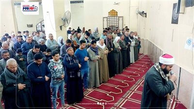 قانتون لله.. آلاف المصلين يحيون الليلة الخامسة من رمضان بالفيوم بصلاة التراويح