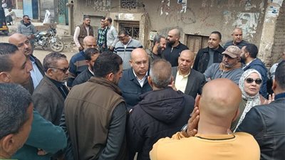 نائب محافظ الجيزة يتفقد مدينة أبو النمرس وعزبة مدكور ويبحث شكاوى المواطنين