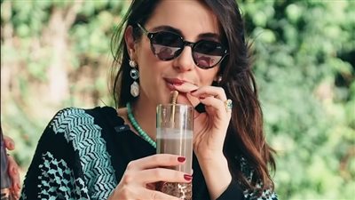على طريقة شام الذهبي.. Smoothie يمنح الترطيب للبشرة والشعر والأظافر برمضان 
