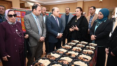 «المصرية بإيد بناتها».. 7 آلاف و700 وجبة رمضانية تصل لكل بيت بالغربية 
