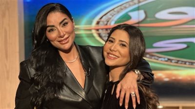 جوري بكر في بين السطور: 