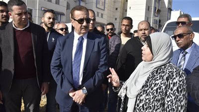 محافظ بورسعيد يتفقد سير العمل في مشروع إنشاء 111 عمارة سكنية للإسكان التعاوني
