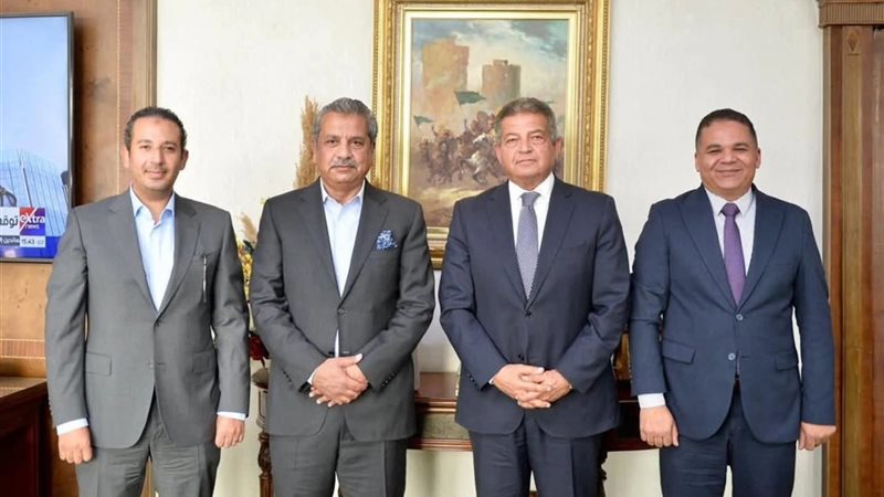 خالد عبد العزيز