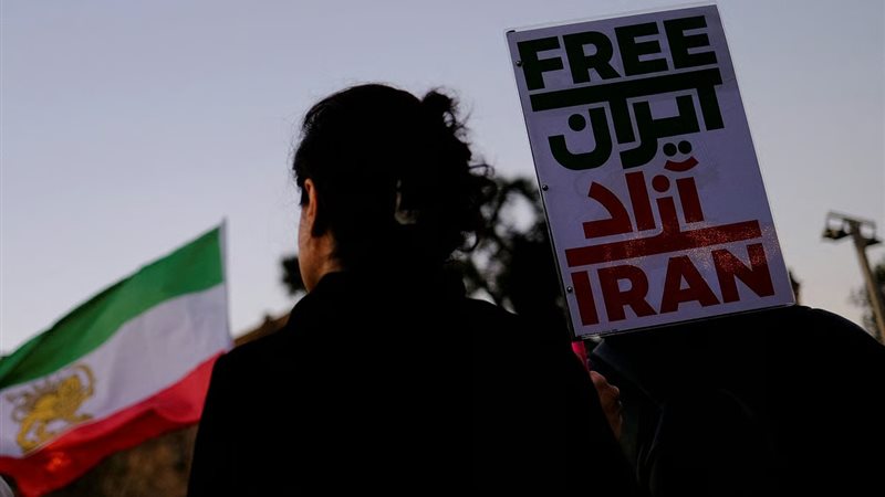 إيران 