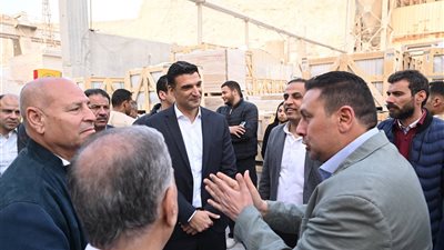 وزير الصناعة ومحافظ القاهرة يتفقدان 5 مصانع متخصصة في تصنيع منتجات الرخام