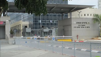 إسرائيل تحظر طلبات الطعام داخل 