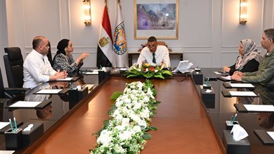 محافظ جنوب سيناء يعقد اجتماعا لعرض موقف منظومة مياه الشرب 
