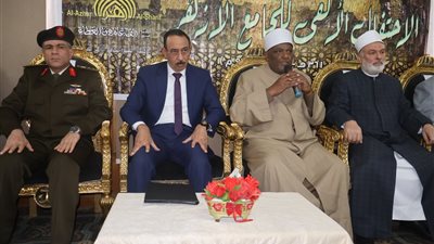 محافظ سوهاج يشهد الاحتفال باليوم السنوي للأزهر الشريف                  
