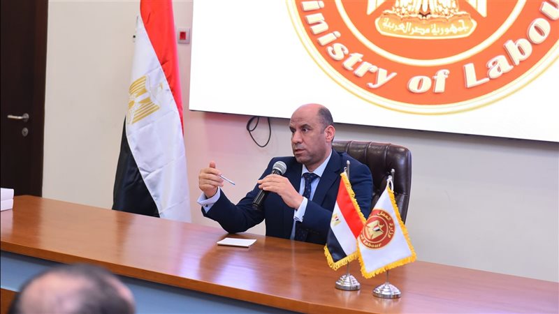 وزير العمل