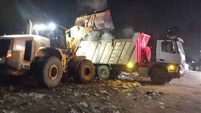 محافظة الجيزة ترفع ٢٧٠٠ طن مخلفات من العمرانية والوراق لرفع كفاءة النظافة