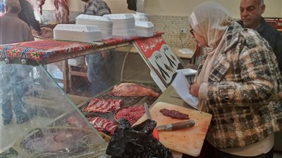 محافظ الإسكندرية يشدد على تكثيف حملات إزالة الإشغالات والتفتيش على الأسواق 