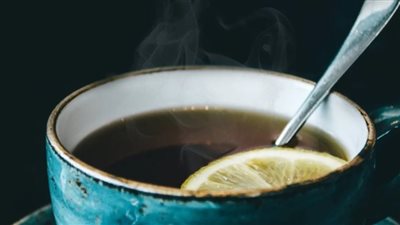 هل تشرب قهوتك ساخنة جدا ؟  تعرف على مخاطرها الصحية
