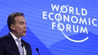 استقالة مفاجئة لرئيس منتدى دافوس بعد تحقيق حول علاقته بجيفري إبستين