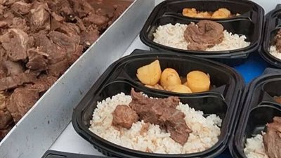 أوقاف دمياط تواصل جهودها الإنسانية عبر حملة إفطار صائم 