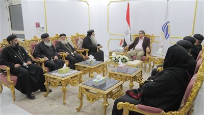 محافظ قنا: التركيز على مشروعات تحسين البيئة ورفع كفاءة الطرق وأعمال الإنارة
