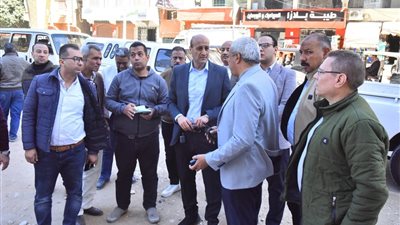 محافظ أسيوط يقود جولة ميدانية موسعة بأبوتيج: إزالة مخالفات بناء ورصد شدة خشبية
