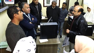 رئيس مياه الفيوم يلتقي العاملين بقطاع التخطيط لبحث تطوير منظومة العمل