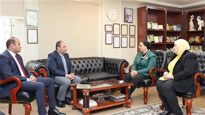 رئيسة المجلس القومي للمرأة تبحث مع رئيس هيئة تنمية الصعيد تعزيز سبل التعاون 