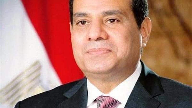 محافظ أسوان يهنئ