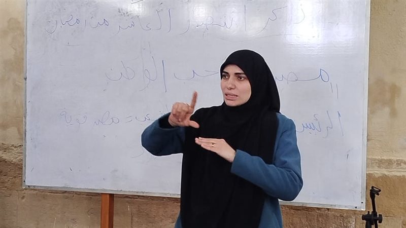 ملتقى الأزهر بلغة