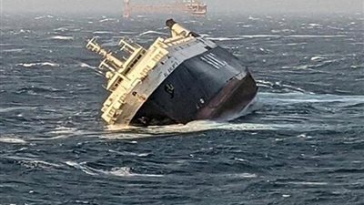 الجيش الأمريكي يعلن إغراقه فرقاطة إيرانية من طراز جماران في خليج عمان