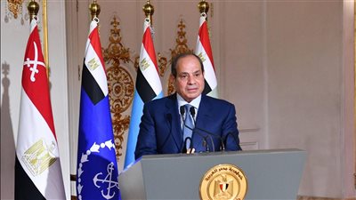 الرئيس السيسي: تحية لكل امرأة مصرية ولكل أم صنعت إنسانًا فأقامت وطنًا