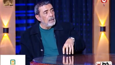 «أنت مفكر نفسك عمر الشريف» شريف خيرالله يكشف تعرضه للتنمر بسبب واقعة تحرش