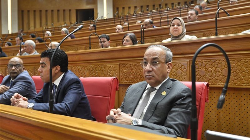 من اجتماع المجلس