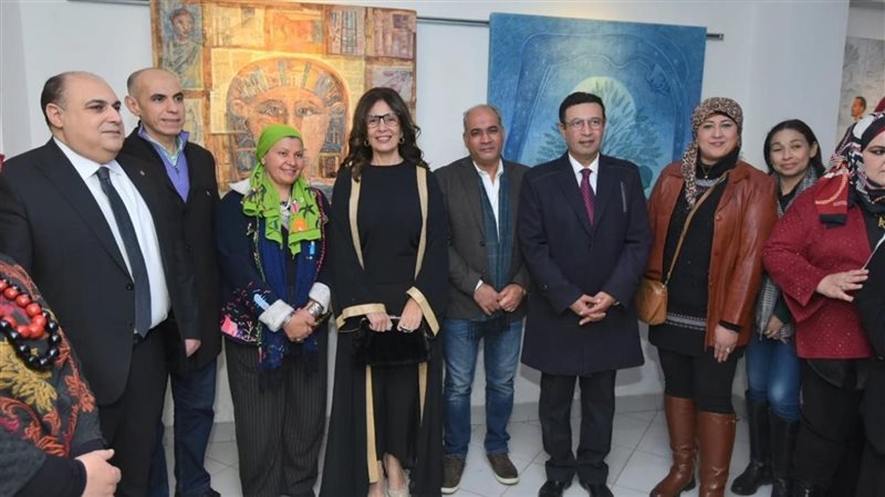 وزيرة الثقافة جيهان