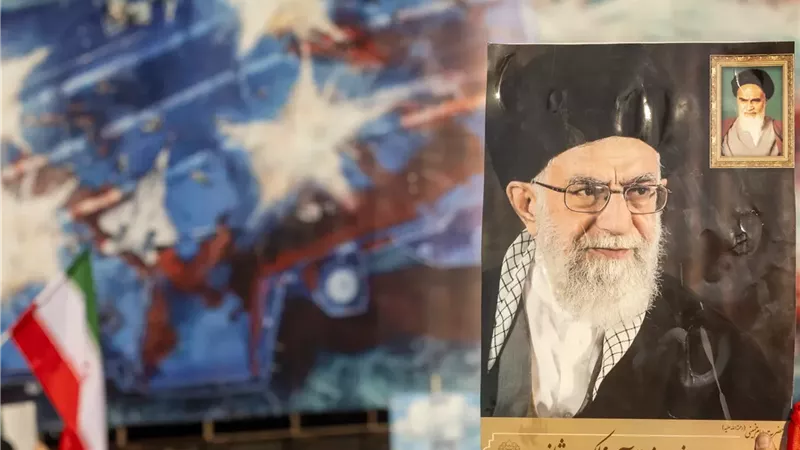 خامنئي