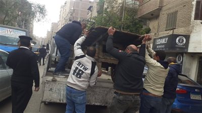محافظة الجيزة تواصل إعادة الانضباط بشوارع مستشفي الصدر والسلام بالعمرانية