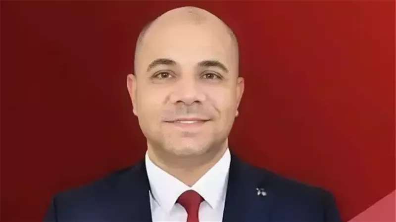 علي خليفة 